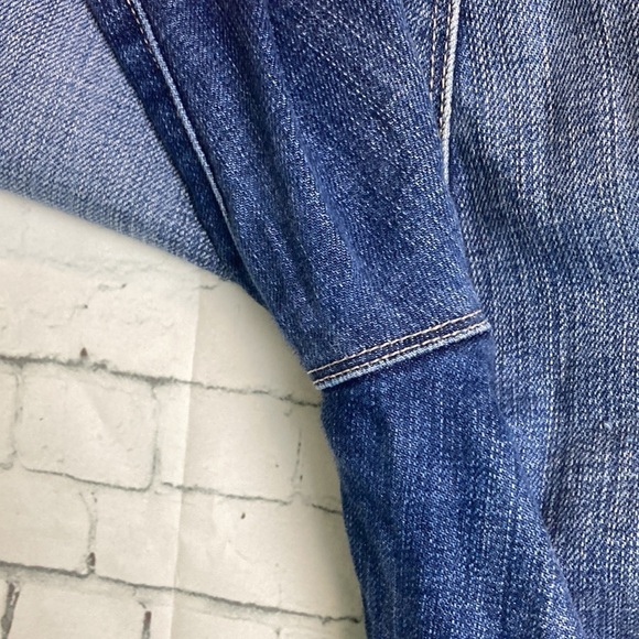 L’Agence Highline High Rise Jeans Med Wash Factory Distressed 28 Sharkbite Hem - Picture 11 of 16
